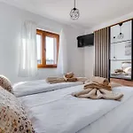 فيلة Rustica Zadarvillas