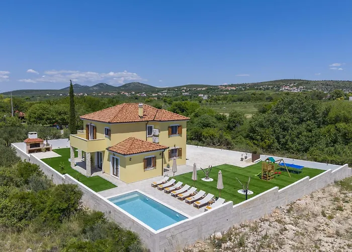 Rustica Zadarvillas Вилла *